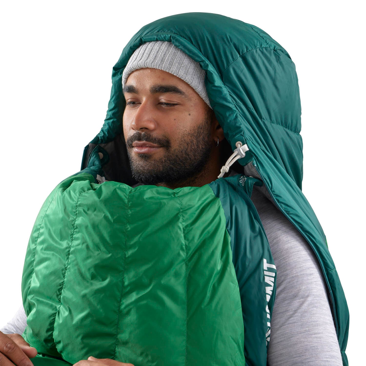 Free-Flow zips: open for unrestricted arm movement